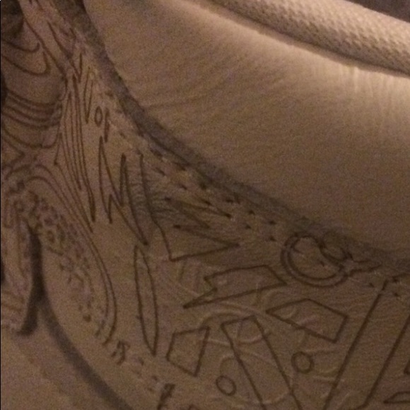 Air Jordan 1 Retro Hi OG LASER (Authentic) - Picture 3 of 8